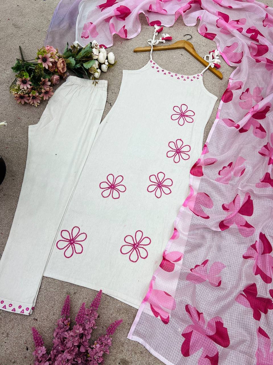 Sleeveless straight kurta with pink embroidered border. - Image 2